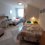 Goscinne Akacja Resko Homestay szállás Dźwirzyno