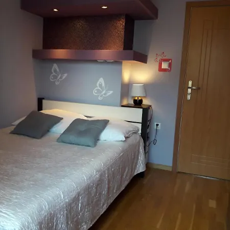 Goscinne Akacja Resko Alloggio in famiglia *