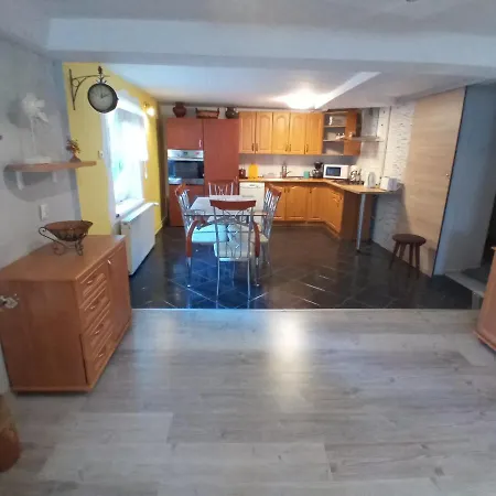 Goscinne Akacja Resko *