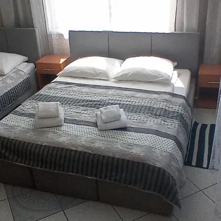 Goscinne Akacja Resko Alloggio in famiglia *