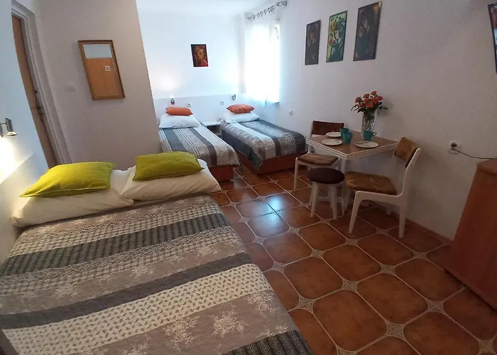 Goscinne Akacja Resko 홈스테이 *