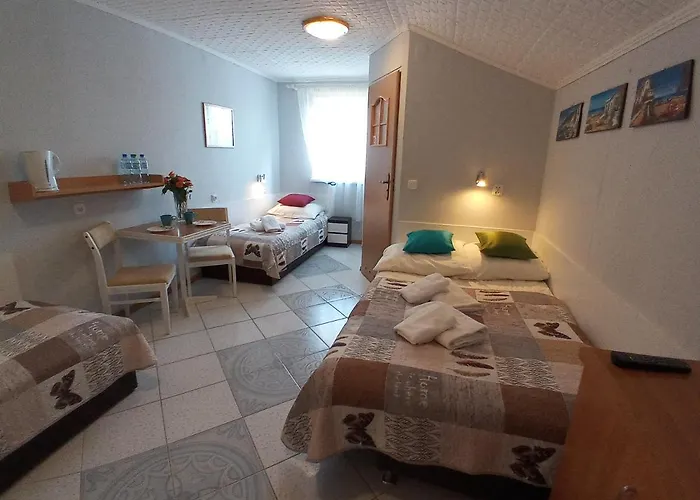 Goscinne Akacja Resko Privat bolig Dźwirzyno