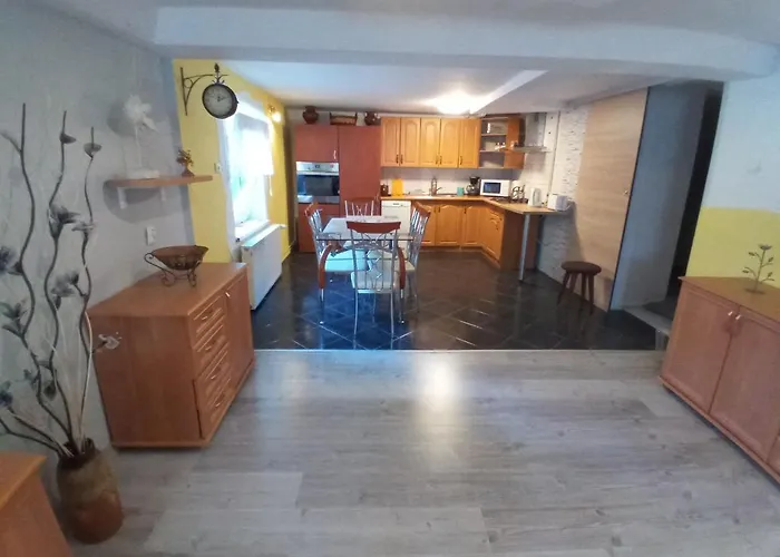 Goscinne Akacja Resko *