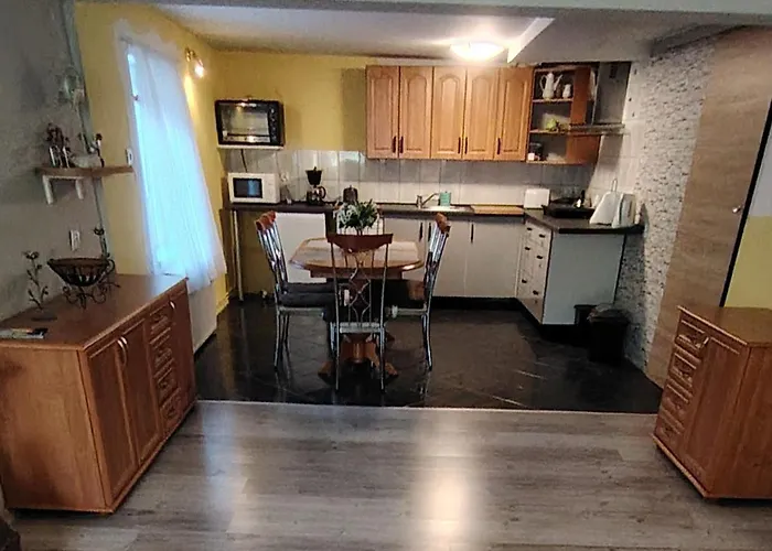 Goscinne Akacja Resko *